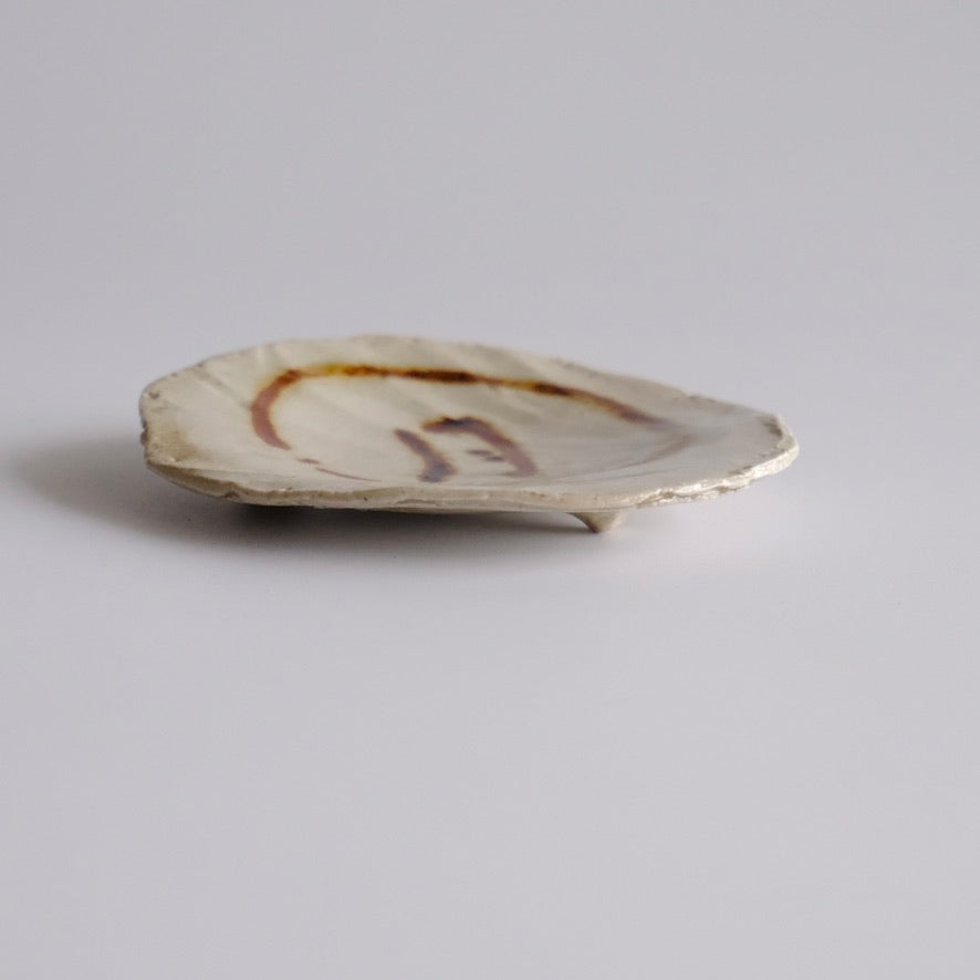 三足小皿(月)