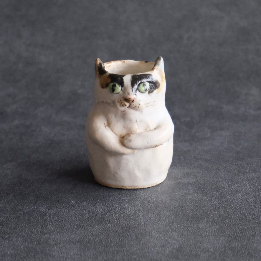 猫の花入れ(小) 三毛・緑の瞳