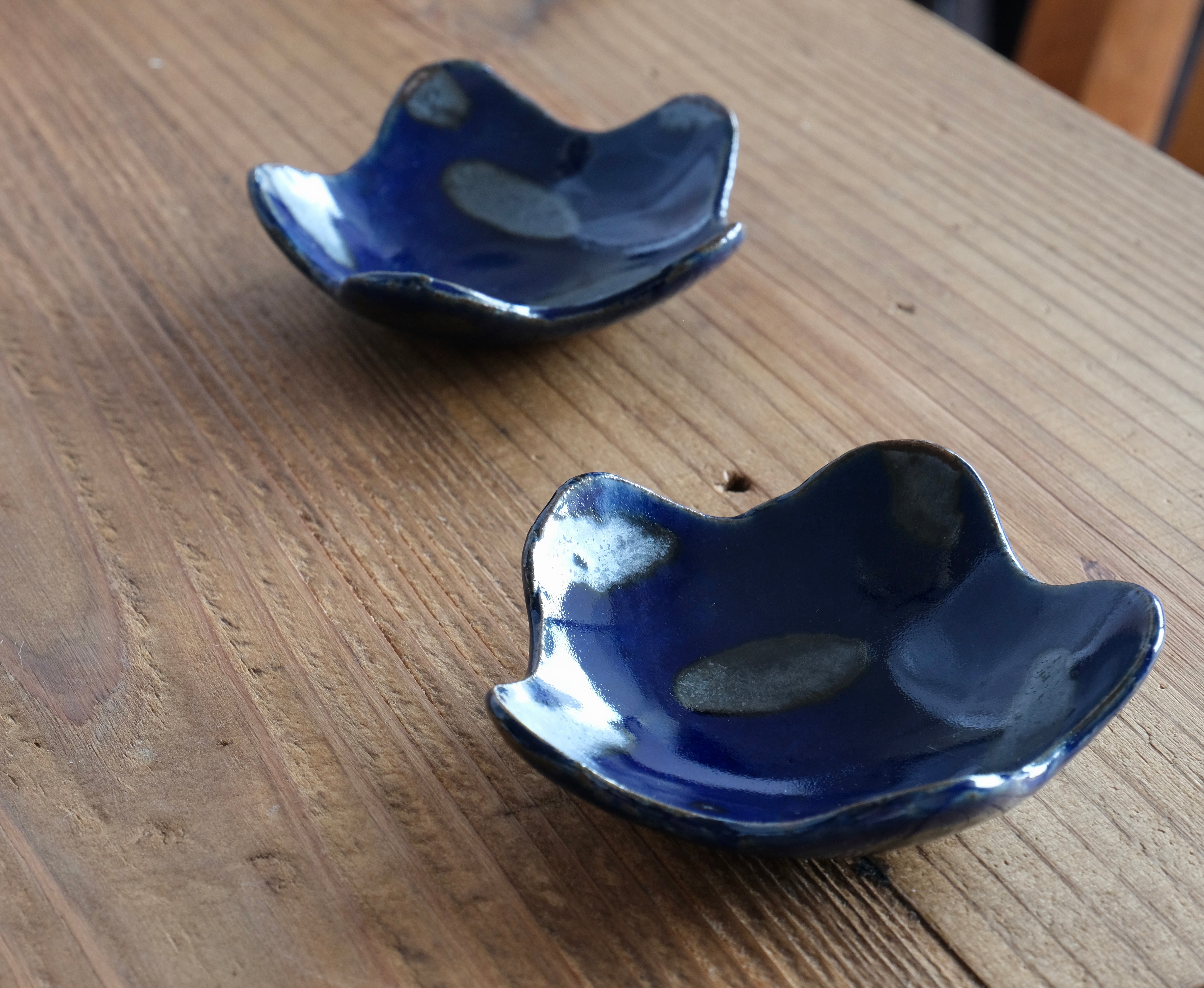 青釉 小皿(星)