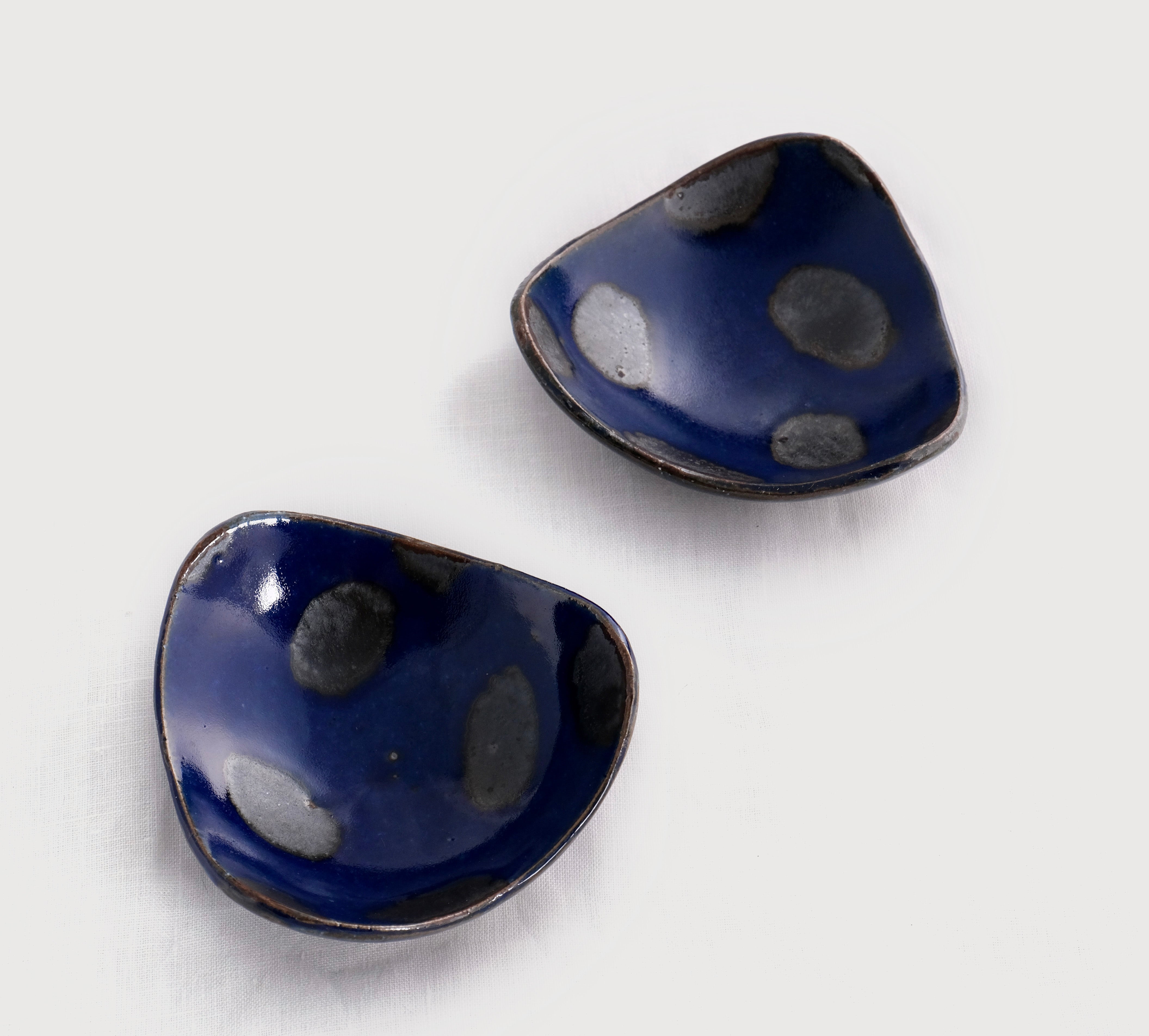 青釉 小皿(三角)