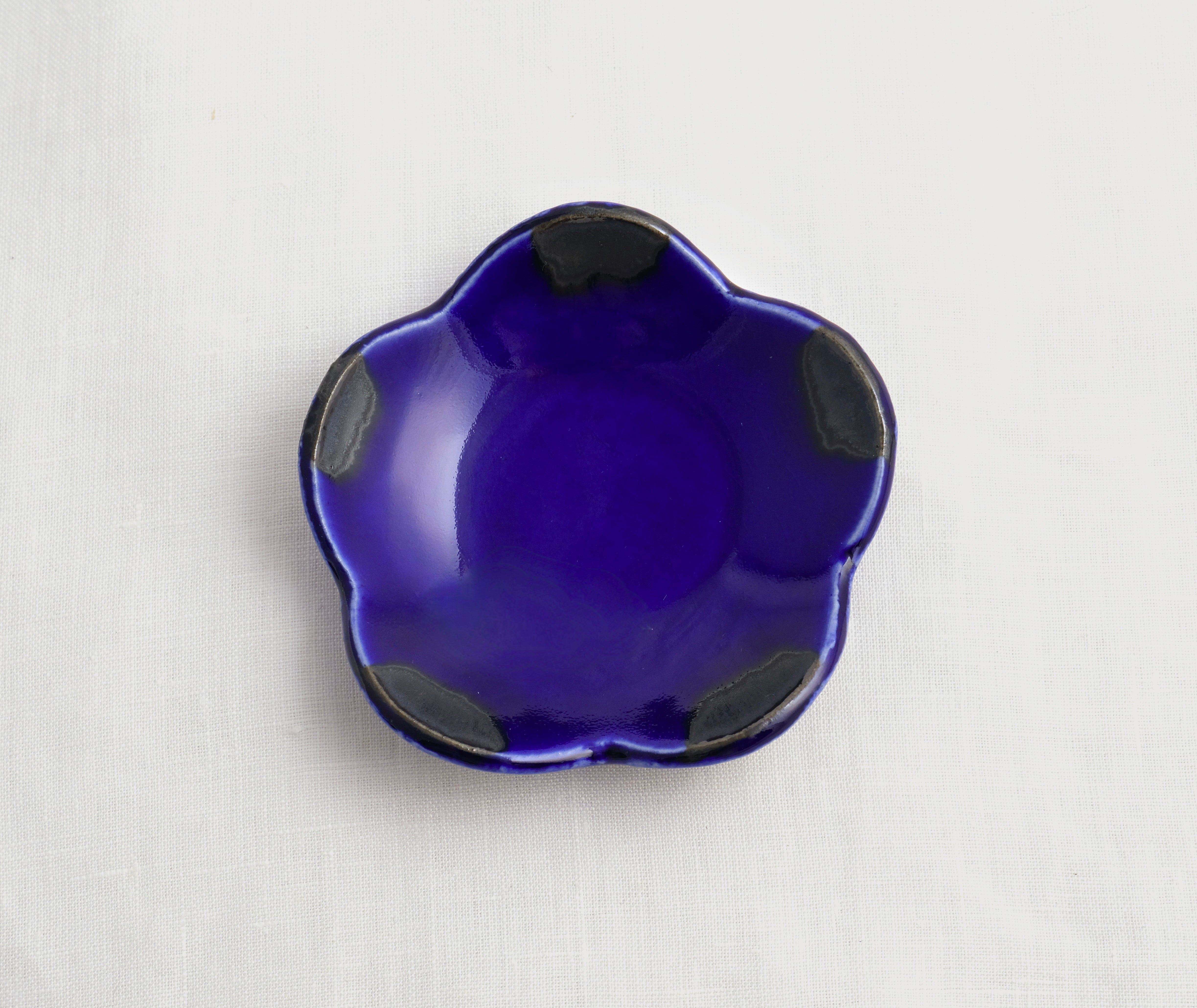 青釉 小皿(梅)
