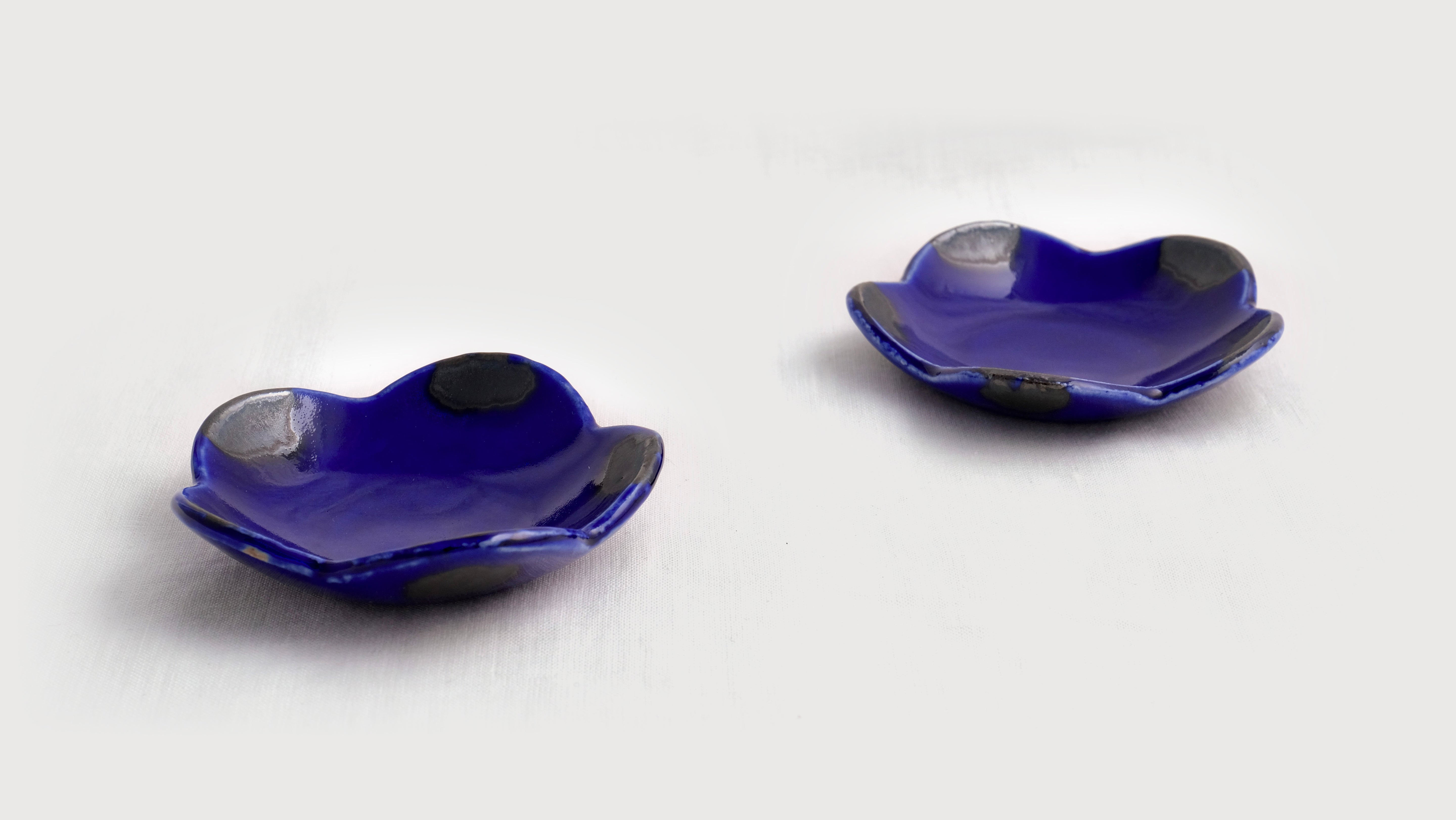 青釉 小皿(梅)