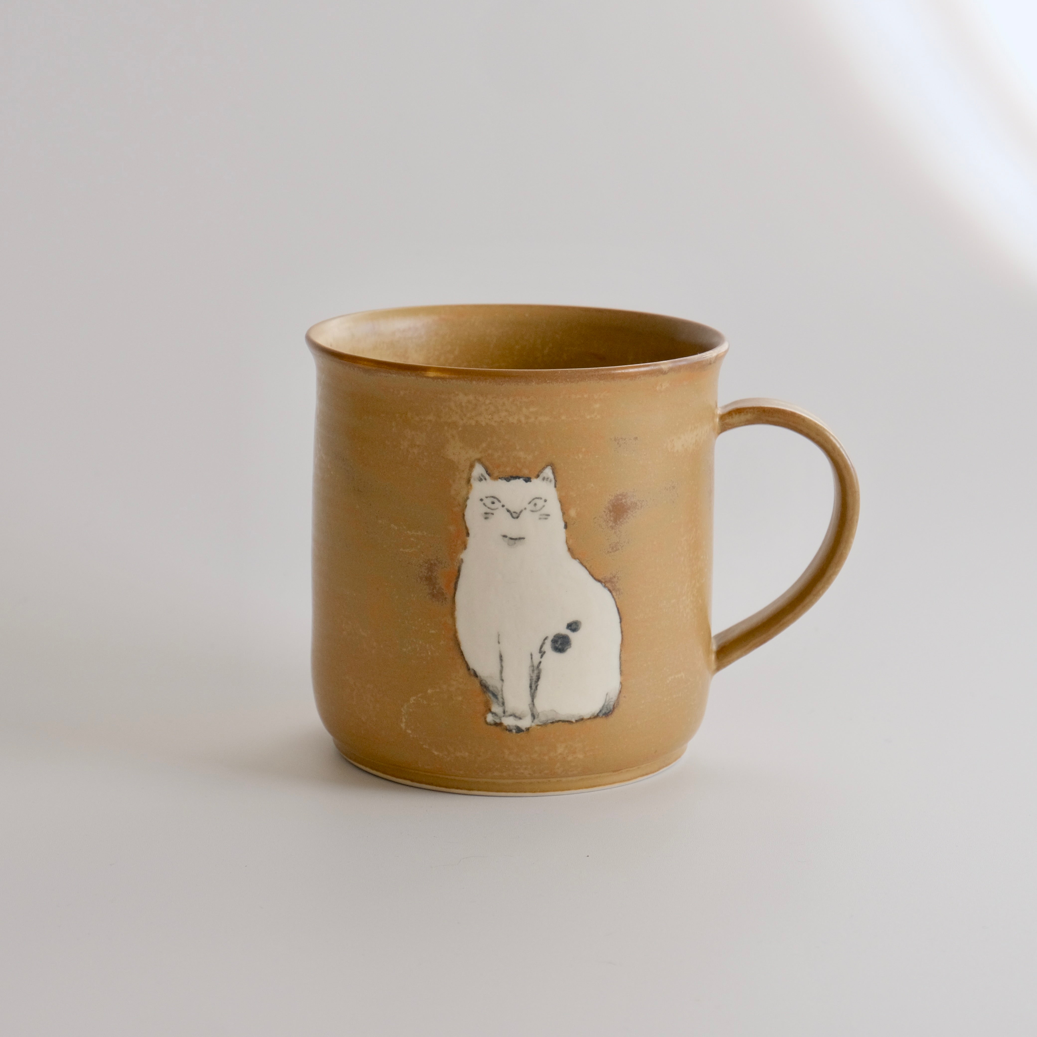 猫 マグカップ(茶)